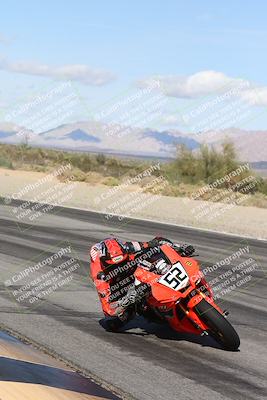 media/Nov-16-2025-Race Pace (Sun) [[8c5fa54630]]/Verified Riders/4-Turn 3 Inside (1050am)/